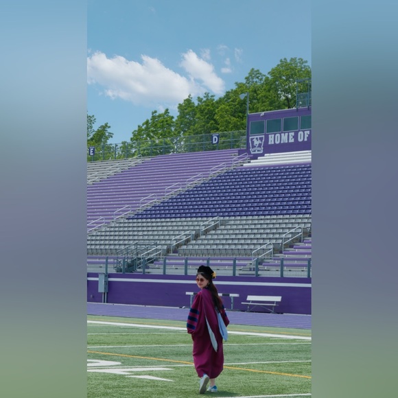 Abbie shops too much - Picture 7 of 14